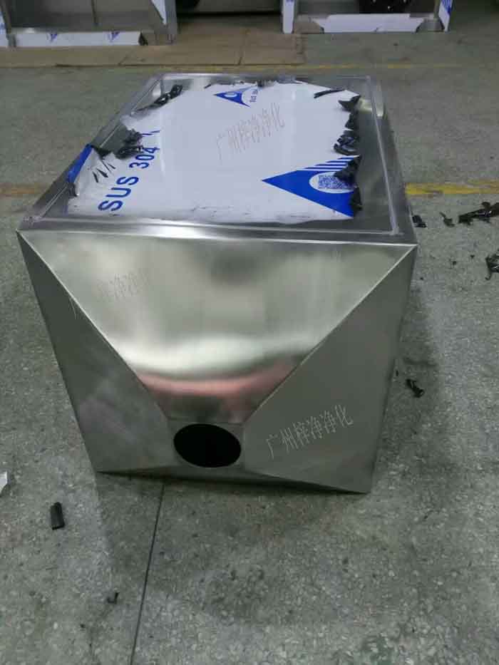 增壓新風(fēng)柜廠家建議初效過濾器，中效過濾器每季度更換一次，視實(shí)際使用情況可適當(dāng)延長(zhǎng)或縮短更換周期；