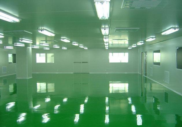 潔凈技術(shù)（cleanroom）是適應(yīng)實(shí)驗(yàn)研究與產(chǎn)品加工的精密化、微型化、高純度、高質(zhì)量和高可靠性等方面要求而誕生的一門新興技術(shù)。潔凈室（cleanroom）這個(gè)名詞和概念源于18世紀(jì)六十年代的歐洲醫(yī)學(xué)，當(dāng)時(shí)的理解僅限于經(jīng)噴灑消毒后可以控制創(chuàng)部感染率的處置室、手術(shù)室這類滅菌處理的工作境